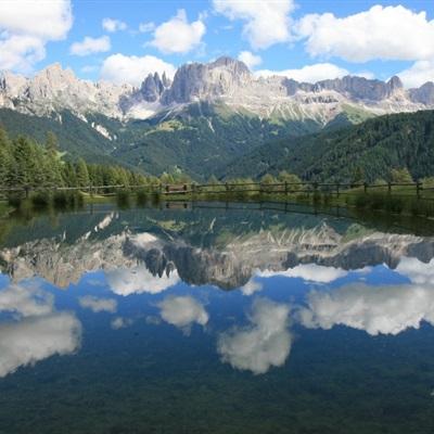 外交部：支持委内瑞拉维护自身主权